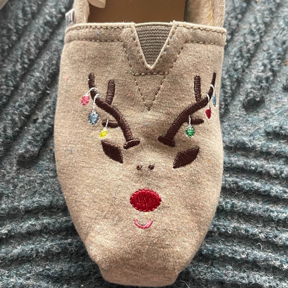 TOMS Embroidered Reindeer Seasonal Classic Alpargata - 6.5 - Picture 10 of 11